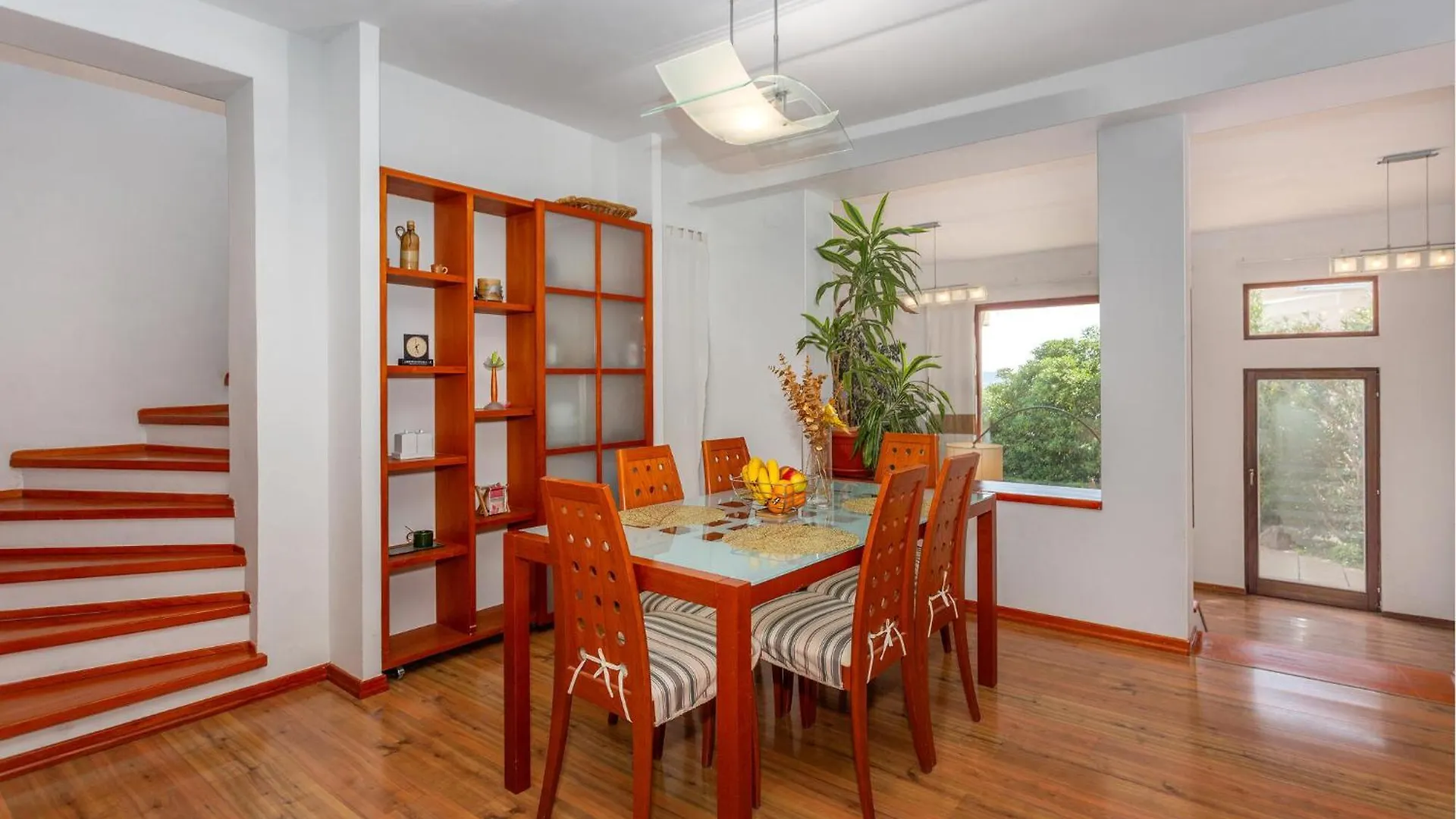3 Bedroom Awesome Home In Mundanije