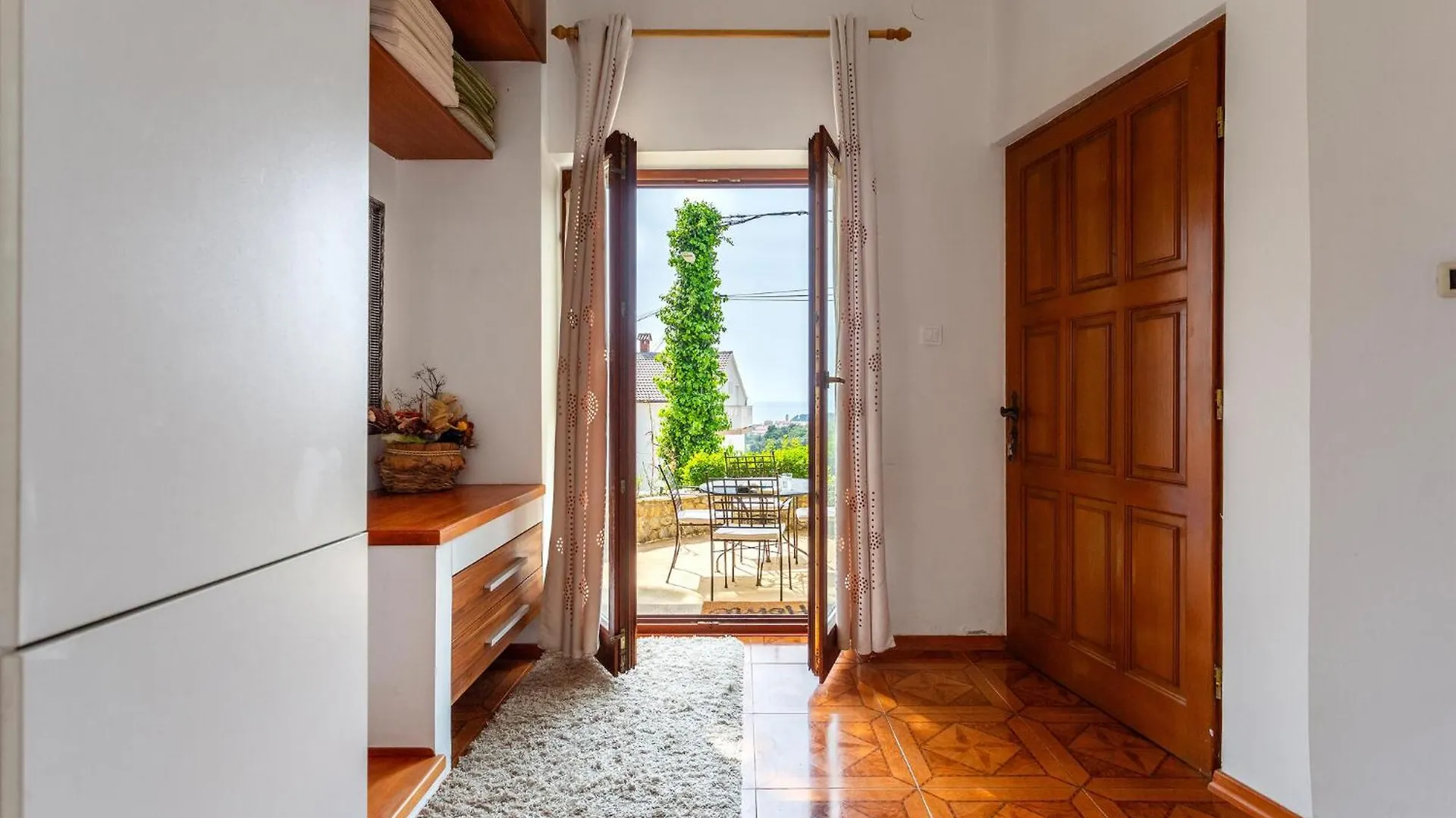 Holiday home 3 Bedroom Awesome Home In Mundanije