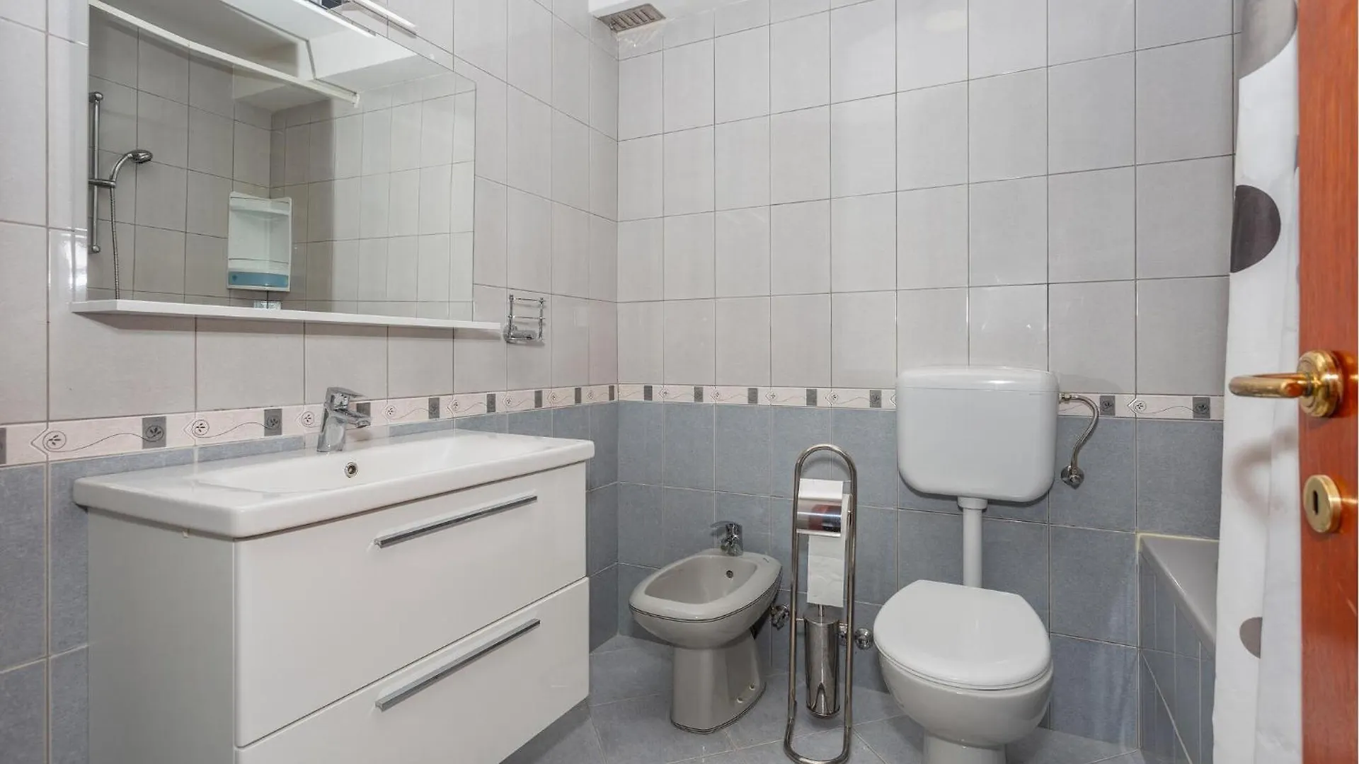 Holiday home 3 Bedroom Awesome Home In Mundanije