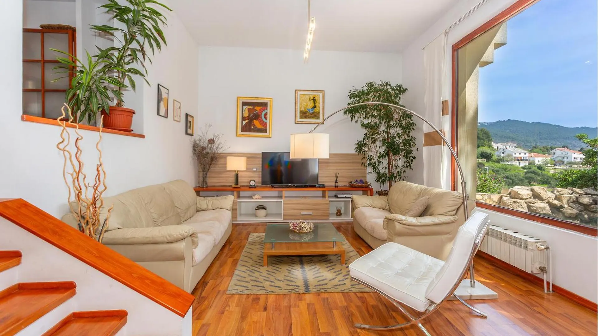 3 Bedroom Awesome Home In Mundanije