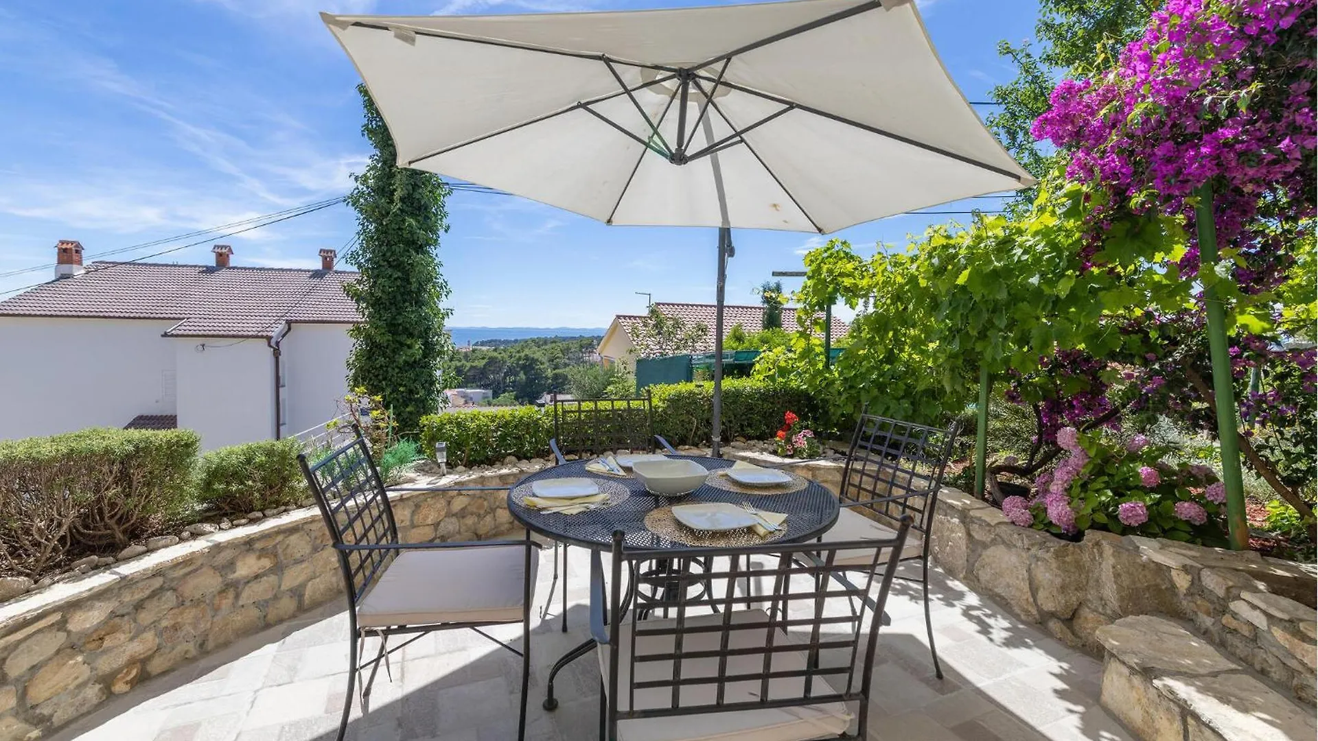 3 Bedroom Awesome Home In Mundanije