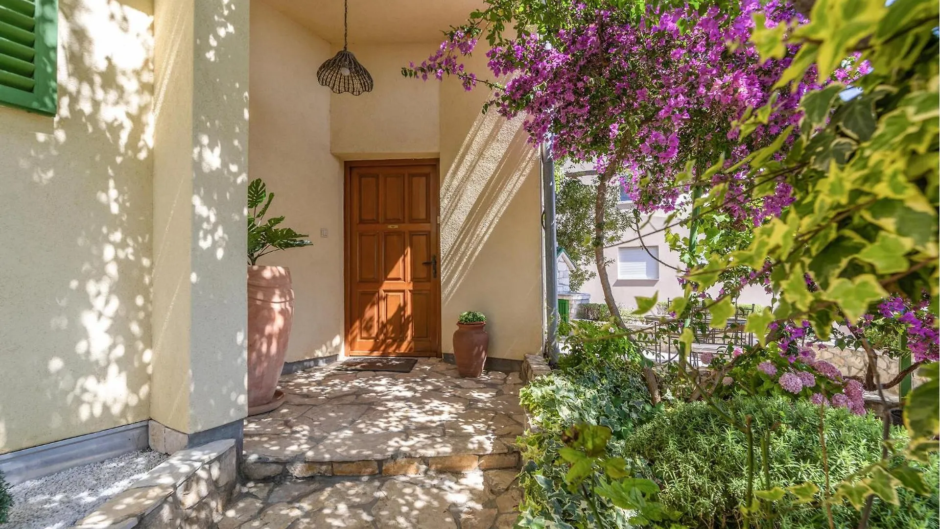 3 Bedroom Awesome Home In Mundanije